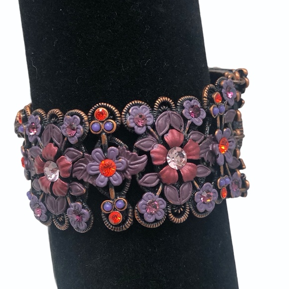 MX PURPLE AND PINK FLORAL BRACELET W CHERUB CLASP - Picture 7 of 16
